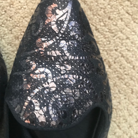 Flats - Picture 2 of 4